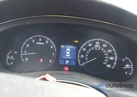 2010 Hyundai Genesis 3.8 z USA, uszkodzony, nr VIN KMHGC4DE5AU079674